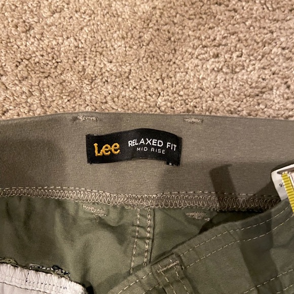 Shorts - Picture 2 of 4